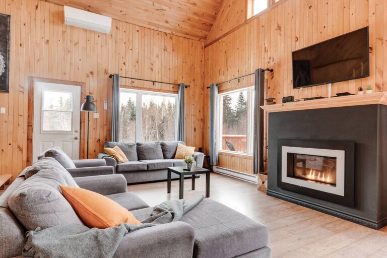 Living room with gas fireplace