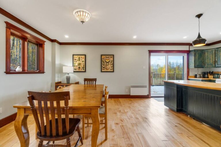 6b2e7a92 7e1c 43c3 9993 cbbc5923fb3f 1769591747 Dining room