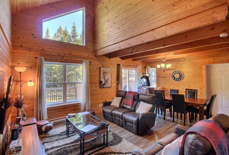 95d7bf4a 6ad7 4e0a bb12 317ef1c33e1d 1775075591 Living room, dining room