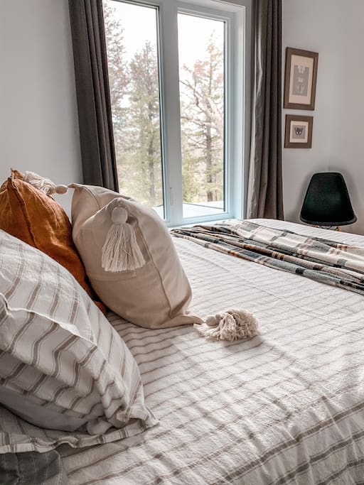 Chambre 2 (Lit Queen)