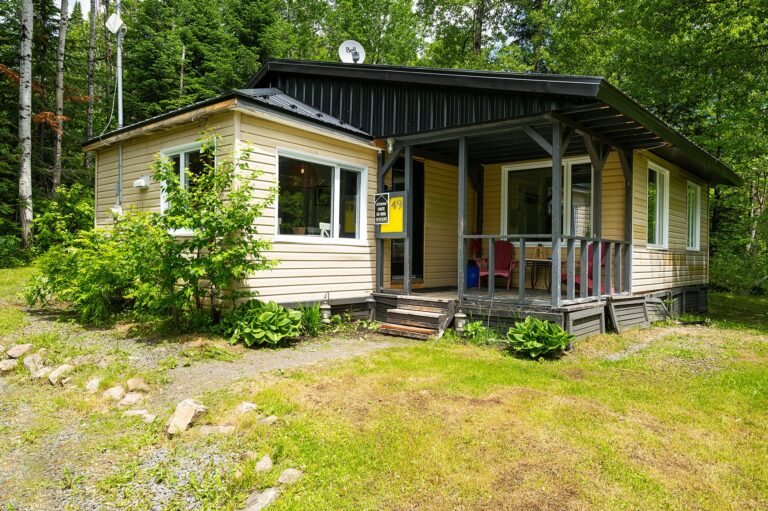 b1c6c5e9 fee5 48f2 8ddc 74cf5df5d914 1791314428 Outdoor of the chalet