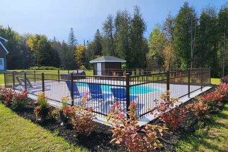 Shared swimming pool (available early june to late september)