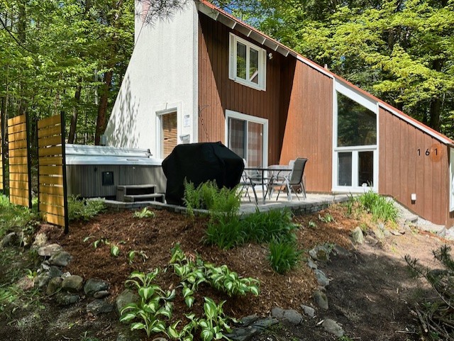 Spa, terrace and landscaping, summer